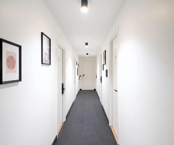 Oasis Airport By Revalhome Апарт-отель