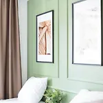 Oasis Airport By Revalhome Aparthotel 3*