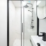 Aparthotel Oasis Airport By Revalhome 3*